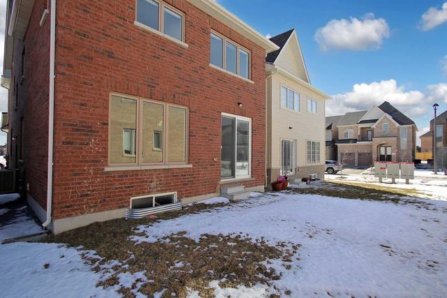 2517 Wintergrace Ave, House detached with 4 bedrooms, 3 bathrooms and 2 parking in Oshawa ON | Image 8