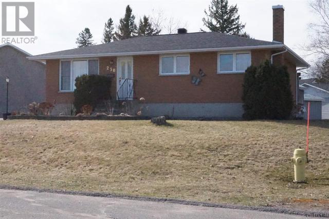 230 Haliburton St, House detached with 3 bedrooms, 2 bathrooms and null parking in Temiskaming Shores ON | Image 29