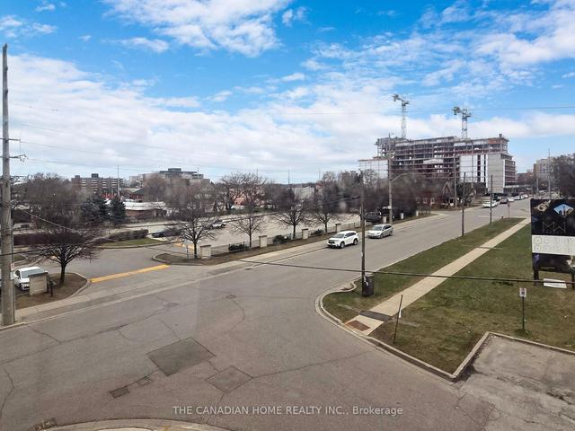 209 - 25 Agnes St, Condo with 2 bedrooms, 2 bathrooms and 1 parking in Mississauga ON | Image 29