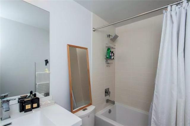 712 - 105 George St, Condo with 1 bedrooms, 1 bathrooms and 1 parking in Toronto ON | Image 7