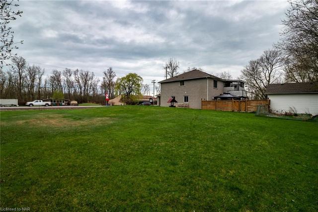 1708 Dominion Road, House detached with 3 bedrooms, 2 bathrooms and null parking in Fort Erie ON | Image 38