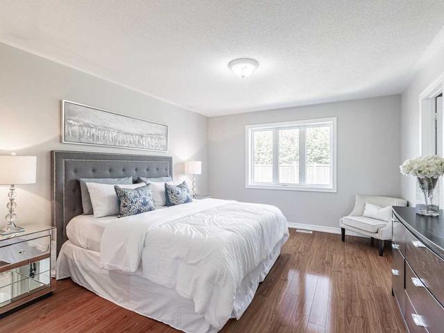 339 Bussel Cres, House attached with 3 bedrooms, 4 bathrooms and 2 parking in Milton ON | Image 10