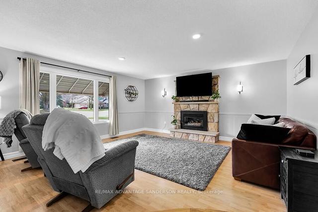 276 Margaret St, House detached with 3 bedrooms, 2 bathrooms and 10 parking in Middlesex Centre ON | Image 10