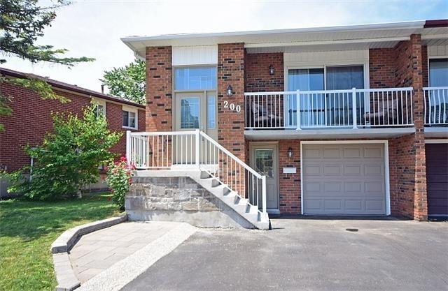 upper - 200 Harold St, House semidetached with 3 bedrooms, 1 bathrooms and 2 parking in Brampton ON | Image 1