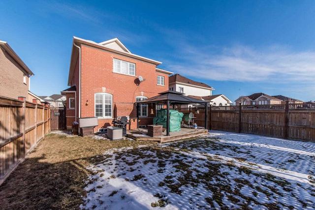 94 Cachet Blvd, House detached with 4 bedrooms, 3 bathrooms and 4 parking in Whitby ON | Image 11