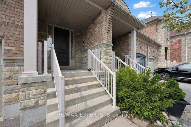 261 Wardlaw Pl, House attached with 3 bedrooms, 4 bathrooms and 3 parking in Vaughan ON | Image 12