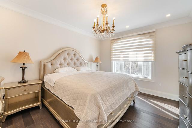 2043 Saxon Rd, House detached with 4 bedrooms, 5 bathrooms and 8 parking in Oakville ON | Image 16