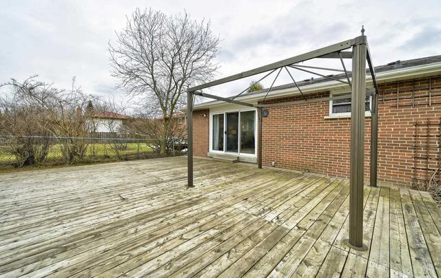 27 Burningham Cres, House detached with 3 bedrooms, 2 bathrooms and 8 parking in Ajax ON | Image 19
