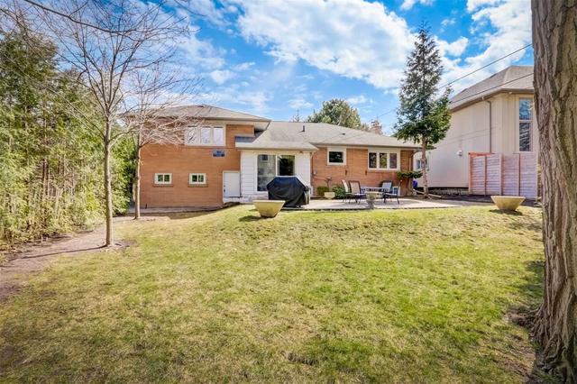 32 Anglesey Blvd, House detached with 3 bedrooms, 3 bathrooms and 6 parking in Toronto ON | Image 20