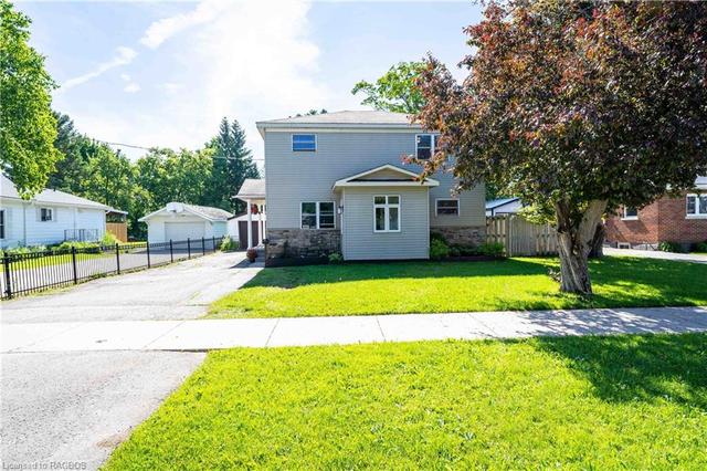 1661 8th Avenue E, House detached with 3 bedrooms, 1 bathrooms and 4 parking in Owen Sound ON | Image 39