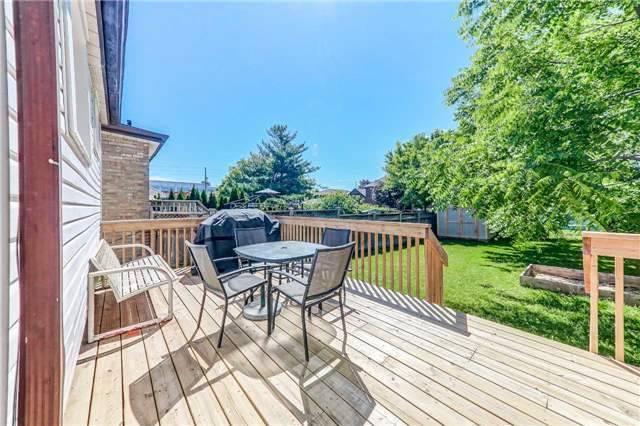 9 Maple Bush Ave, House detached with 2 bedrooms, 2 bathrooms and 1 parking in Toronto ON | Image 15