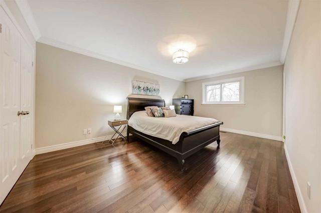 263 Burbank Dr, House detached with 4 bedrooms, 5 bathrooms and 8 parking in Toronto ON | Image 17