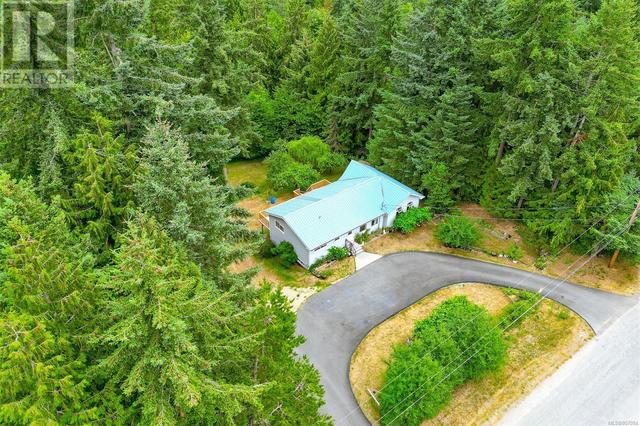 3115 Rinvold Rd, House detached with 4 bedrooms, 2 bathrooms and 5 parking in Nanaimo F BC | Image 1