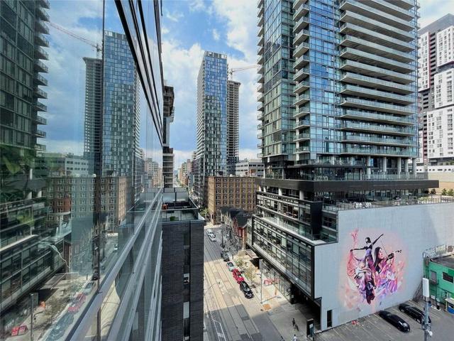 1004 - 295 Adelaide St W, Condo with 2 bedrooms, 2 bathrooms and 1 parking in Toronto ON | Image 11