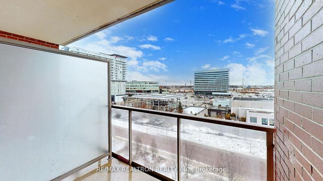 609 - 57 Upper Duke Cres, Condo with 2 bedrooms, 2 bathrooms and 1 parking in Markham ON | Image 32