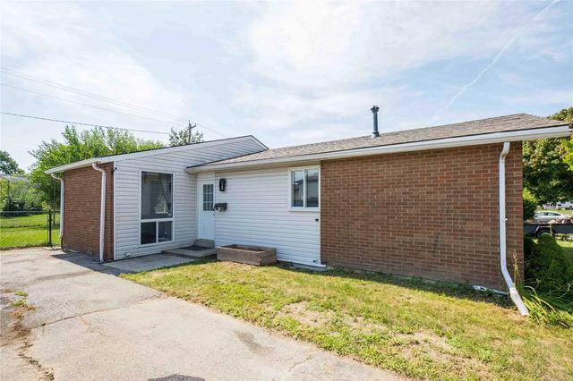 16 Seneca Rd, House detached with 3 bedrooms, 1 bathrooms and 4 parking in Quinte West ON | Image 12