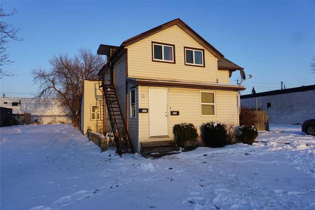 640 Windsor Ave, House detached with 3 bedrooms, 2 bathrooms and 2 parking in Windsor ON | Image 3