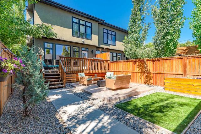 2720 26 Avenue Sw, Home with 4 bedrooms, 3 bathrooms and 2 parking in Calgary AB | Image 2