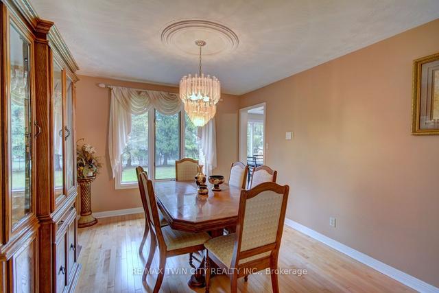 298 Amberwood Dr, House detached with 4 bedrooms, 4 bathrooms and 4 parking in Waterloo ON | Image 37