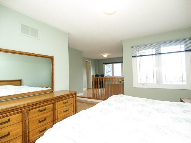 424 Port Royal Tr, House detached with 3 bedrooms, 4 bathrooms and 2 parking in Toronto ON | Image 11