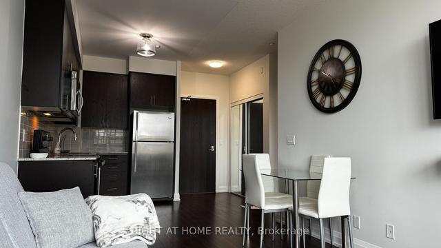 122 - 370 Highway 7 E, Condo with 1 bedrooms, 1 bathrooms and 1 parking in Richmond Hill ON | Image 5