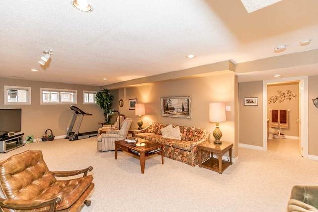 9 Malibu Manr, Condo with 2 bedrooms, 4 bathrooms and 2 parking in New Tecumseth ON | Image 7
