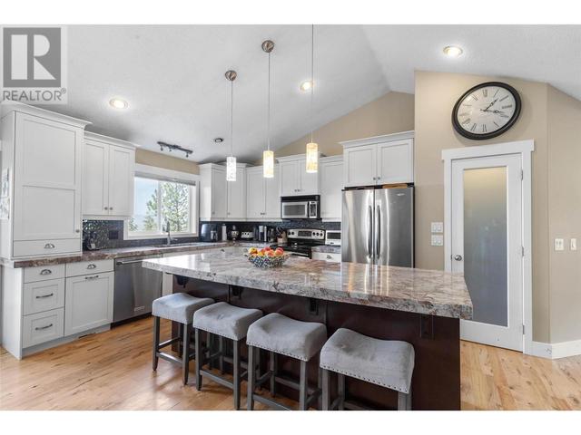 4444 June Springs Road, House detached with 5 bedrooms, 4 bathrooms and 12 parking in Central Okanagan BC | Image 15