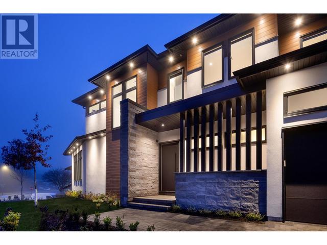 1402 Pipeline Place, House detached with 7 bedrooms, 7 bathrooms and 4 parking in Coquitlam BC | Image 2