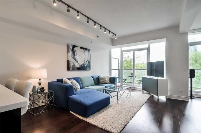 Th3 - 2230 Lake Shore Blvd W, Townhouse with 2 bedrooms, 3 bathrooms and 1 parking in Toronto ON | Image 1