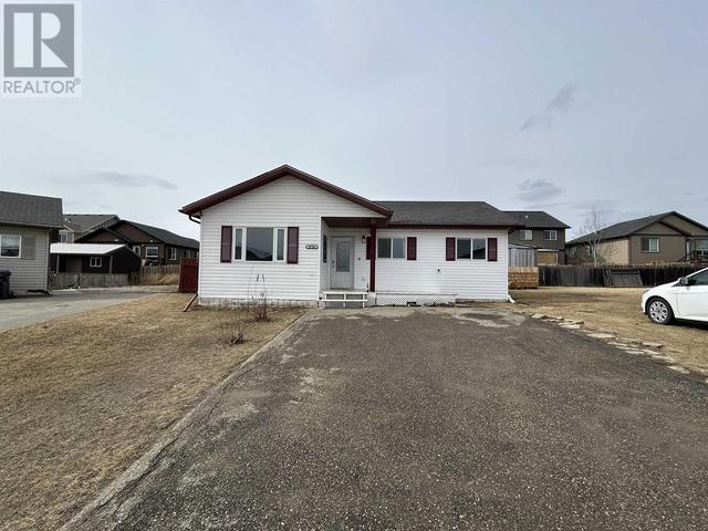 8728 81a Street, House detached with 3 bedrooms, 1 bathrooms and null parking in Fort St. John BC | Image 1