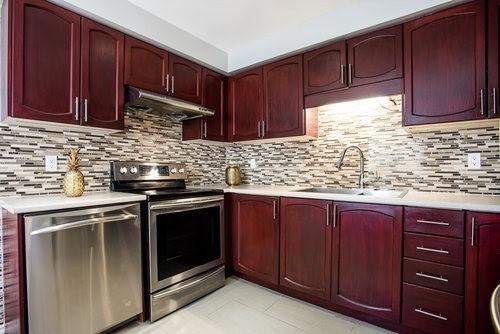 81 Ural Circ, House attached with 3 bedrooms, 3 bathrooms and 3 parking in Brampton ON | Image 8