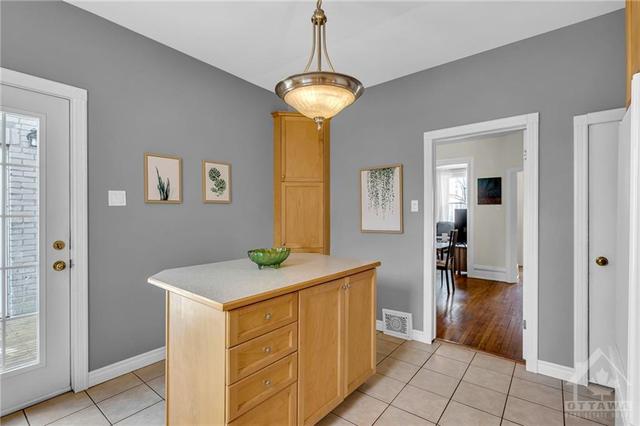 10 Monk Street, Townhouse with 3 bedrooms, 1 bathrooms and null parking in Ottawa ON | Image 12