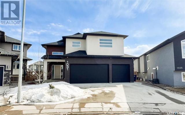 1031 Kloppenburg Bend, House detached with 6 bedrooms, 3 bathrooms and null parking in Saskatoon SK | Image 2