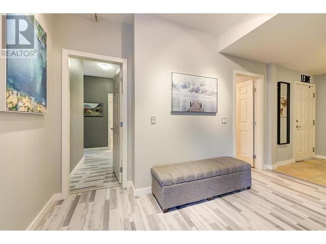 106 - 2120 Shannon Ridge Drive, Condo with 2 bedrooms, 2 bathrooms and null parking in West Kelowna BC | Image 42