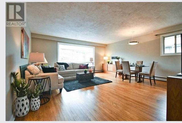 upper - 24 Sundance Cres, House detached with 3 bedrooms, 1 bathrooms and 2 parking in Toronto ON | Image 9