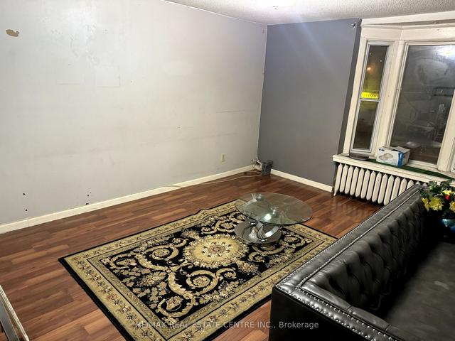 upper - 3280 Danforth Ave, House attached with 2 bedrooms, 1 bathrooms and 1 parking in Toronto ON | Image 17