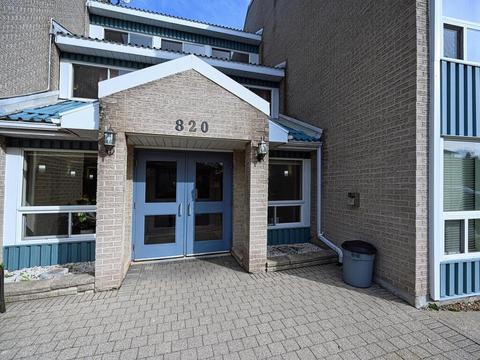 217 - 820 Laurier Boulevard, Condo with 2 bedrooms, 2 bathrooms and 1 parking in Brockville ON | Card Image