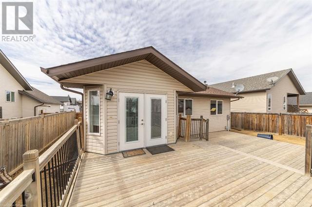 5106 54 Street, House detached with 6 bedrooms, 3 bathrooms and 4 parking in Vermilion River County AB | Image 35
