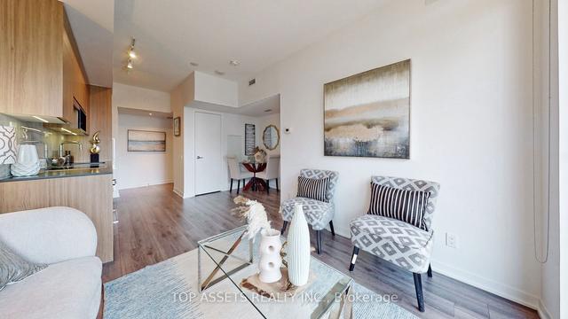 2203 - 70 Queens Wharf Rd, Condo with 1 bedrooms, 1 bathrooms and 0 parking in Toronto ON | Image 2