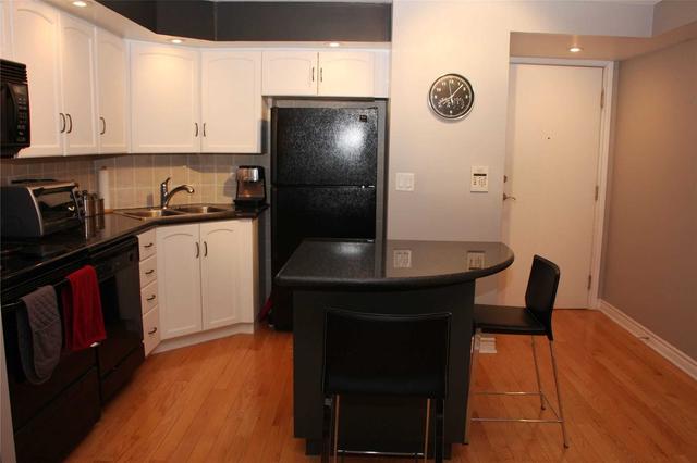 1642 - 250 Wellington St W, Condo with 1 bedrooms, 1 bathrooms and 0 parking in Toronto ON | Image 5