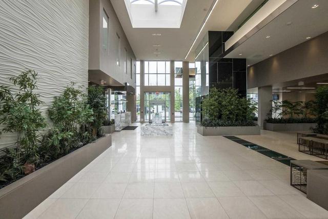 Ph3 - 9600 Yonge St, Condo with 2 bedrooms, 3 bathrooms and 1 parking in Richmond Hill ON | Image 3