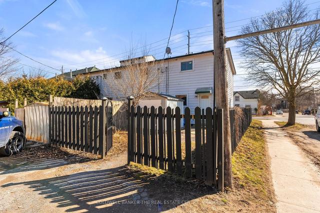 288 Mcdonnel St, House attached with 2 bedrooms, 2 bathrooms and 2 parking in Peterborough ON | Image 14