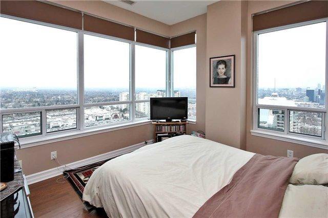 Uph02 - 17 Barberry Pl, Condo with 2 bedrooms, 2 bathrooms and 1 parking in Toronto ON | Image 8