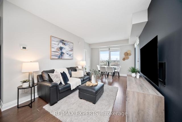 717 - 24 Woodstream Blvd, Condo with 2 bedrooms, 2 bathrooms and 1 parking in Vaughan ON | Image 3
