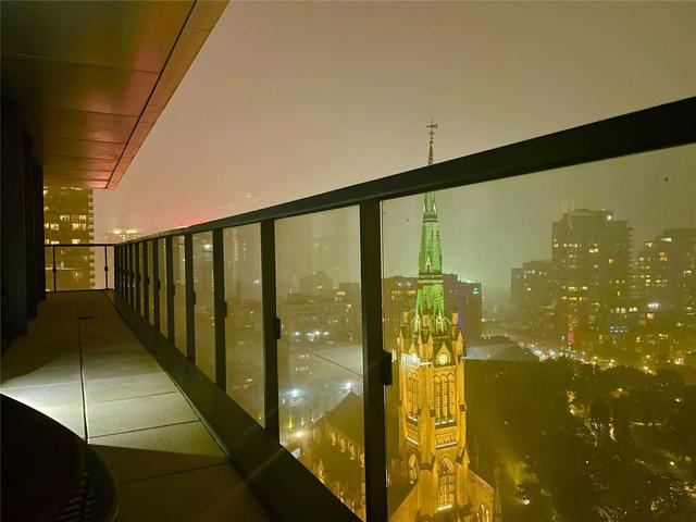 2202 - 60 Colborne St, Condo with 2 bedrooms, 2 bathrooms and 2 parking in Toronto ON | Image 20