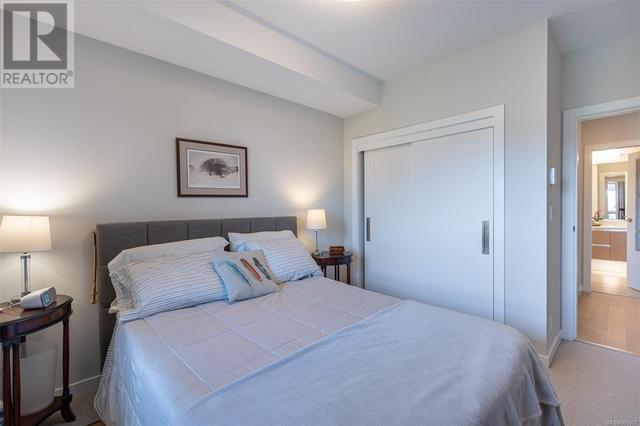 214 - 2285 Bowker Ave, Condo with 2 bedrooms, 2 bathrooms and 1 parking in Oak Bay BC | Image 26