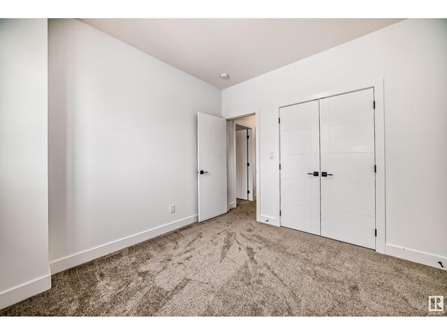 8235 93a Av Nw, House detached with 3 bedrooms, 2 bathrooms and 2 parking in Edmonton AB | Image 35