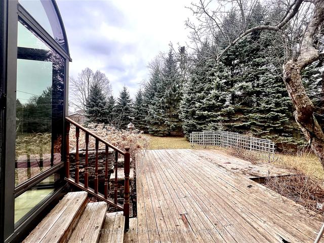 27 Willow Park Dr, House detached with 3 bedrooms, 1 bathrooms and 3 parking in Whitby ON | Image 19