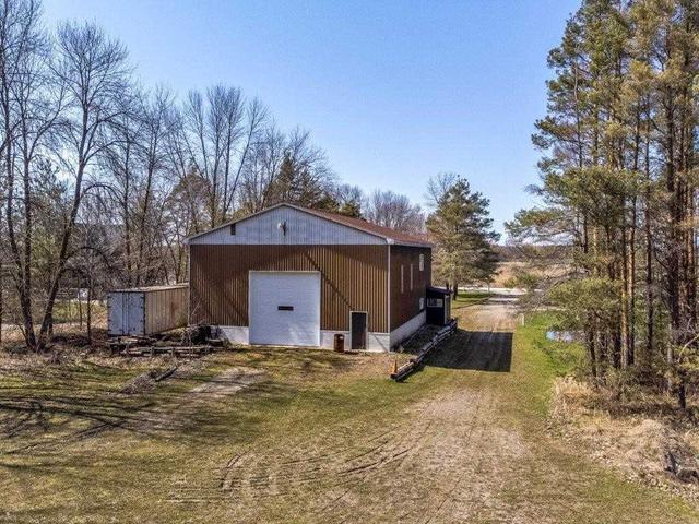 13 Tiny Flos Townline, House detached with 3 bedrooms, 3 bathrooms and 23 parking in Springwater ON | Image 25