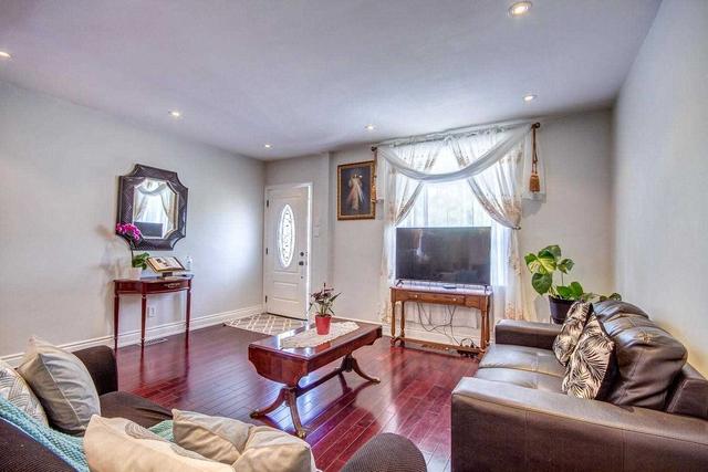 502 Caledonia Rd, House detached with 2 bedrooms, 2 bathrooms and 4 parking in Toronto ON | Image 24